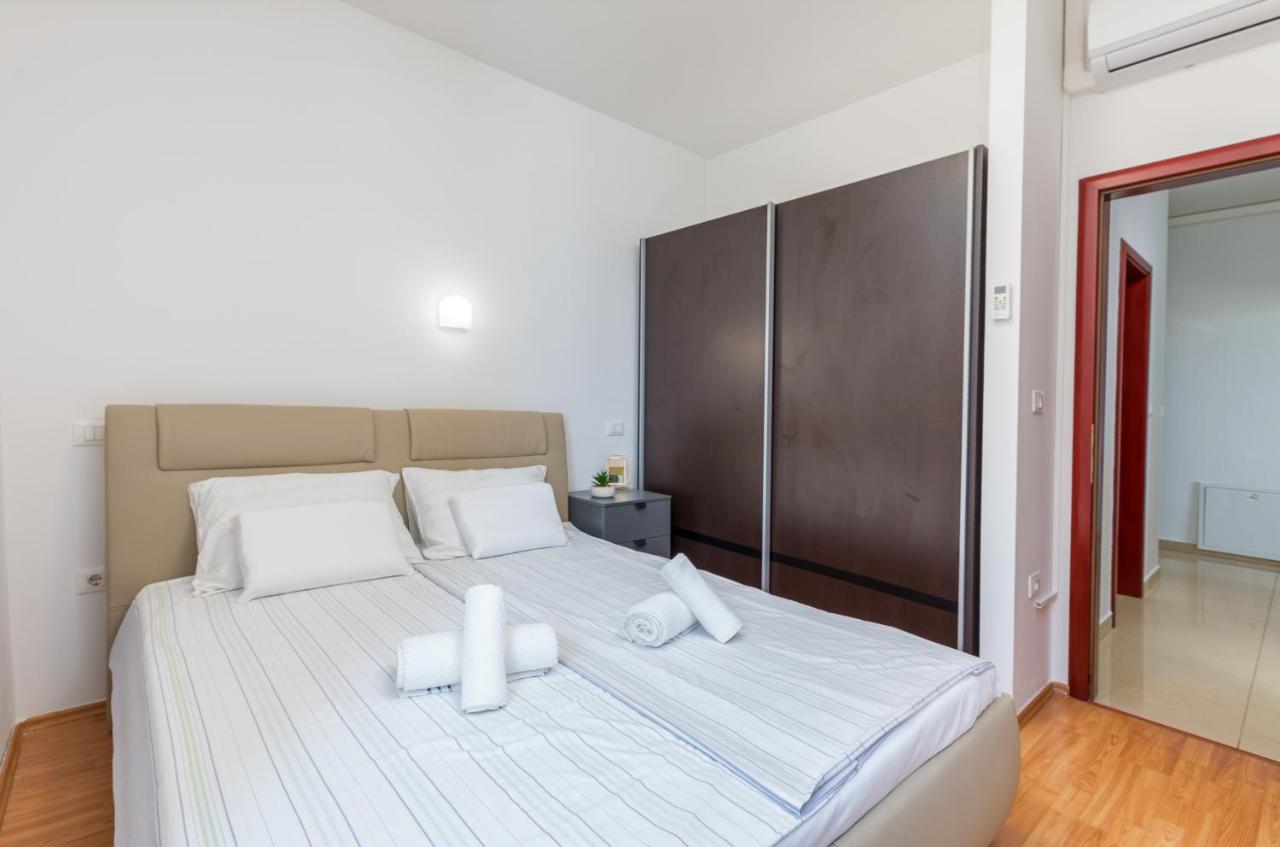 Apartment Augusto - Sea View Pula Dış mekan fotoğraf