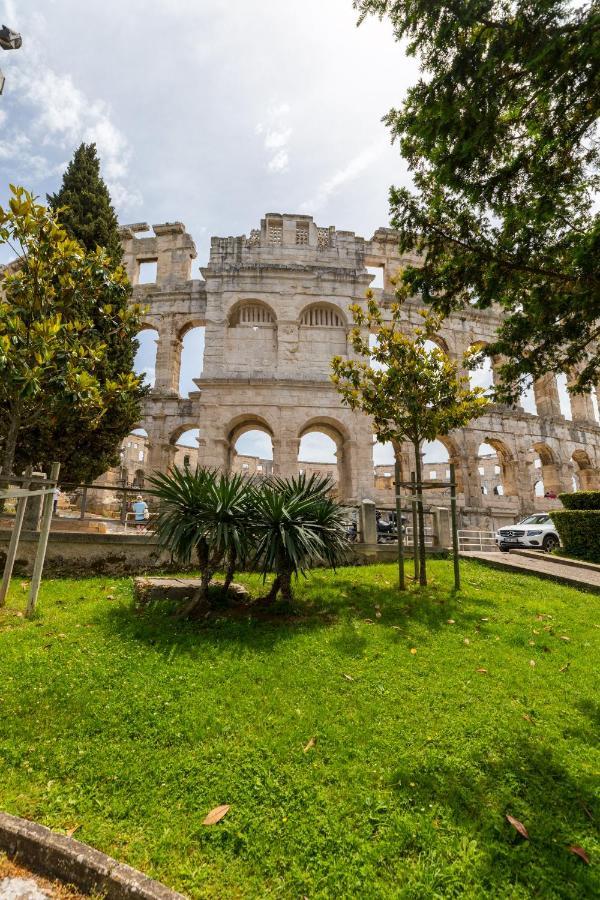 Apartment Augusto - Sea View Pula Dış mekan fotoğraf